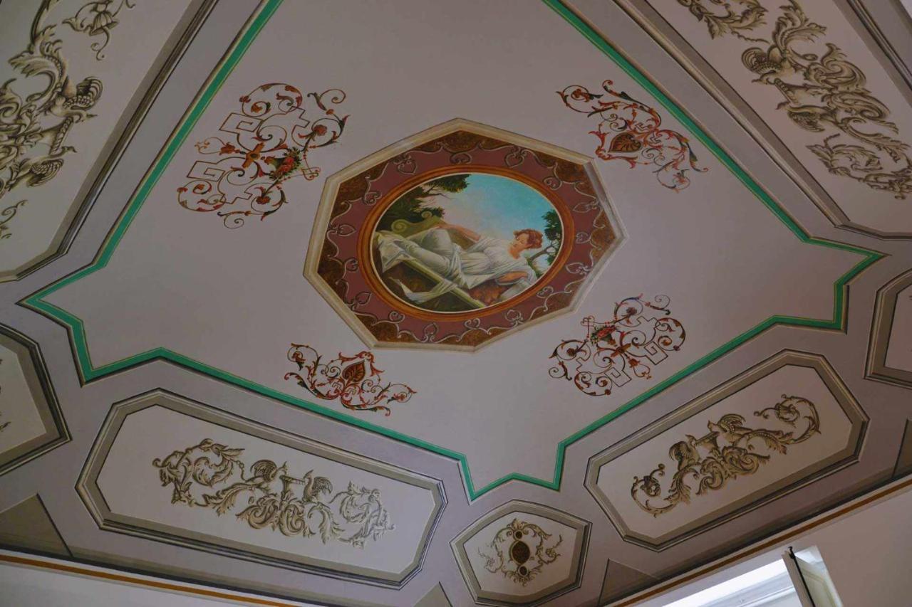Palazzo signorile di oltre 520 mq fronte Cattedrale ad Atri Città darte Extérieur photo